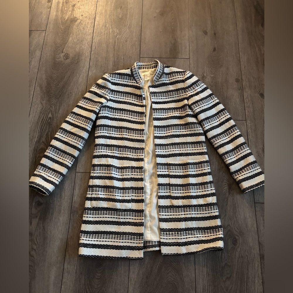 H&M woman’s long coat with pockets